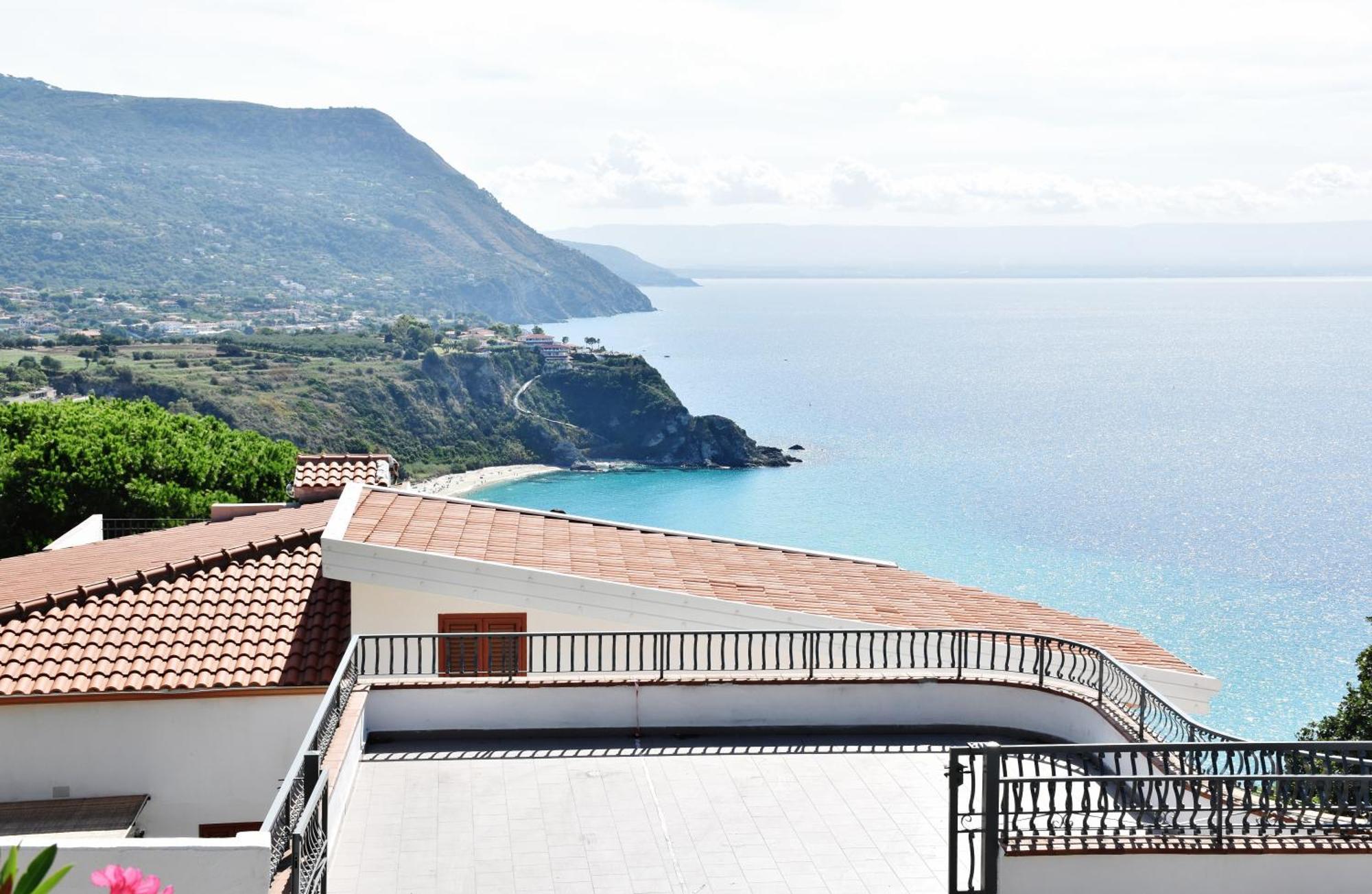 Calabria Beach Villa'S Capo Vaticano Εξωτερικό φωτογραφία